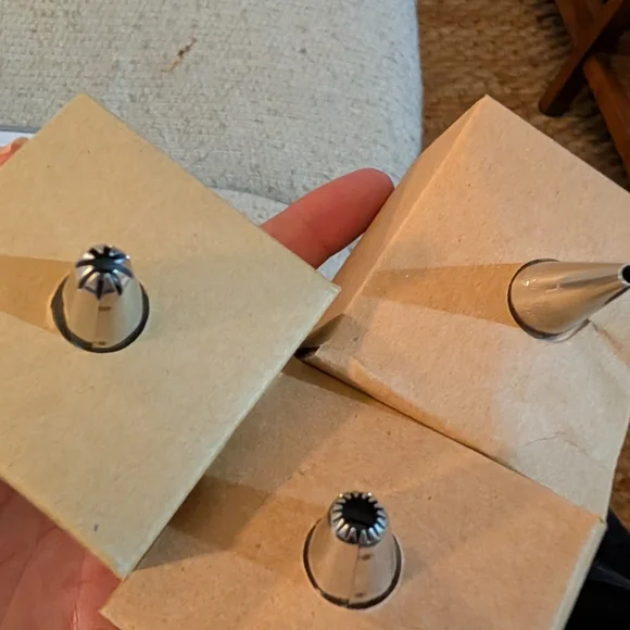 LIKE NEW Williams Sonoma Cookie and Pastry Press - Picture 9 of 11